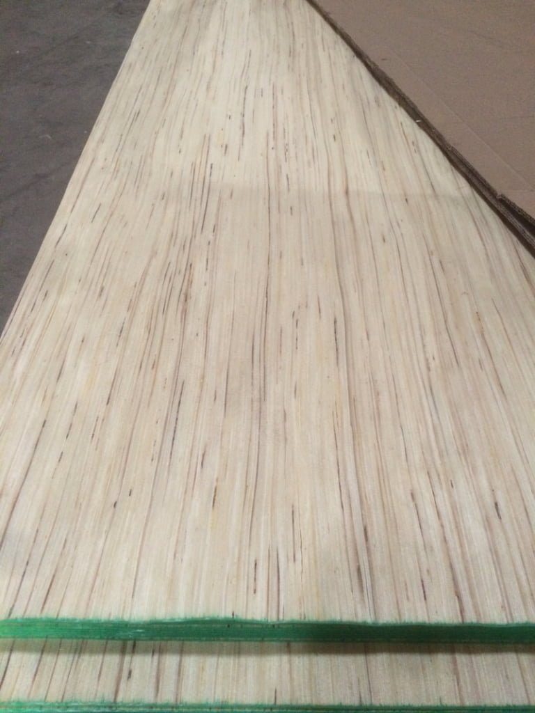 Plain Engineered Veneer