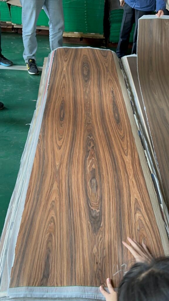 Grain-Simulated Engineered Veneer