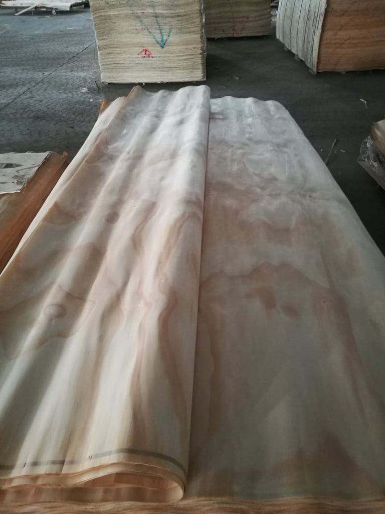 New Zealand Pine Veneer