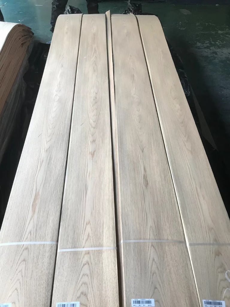 Cathedral White Oak Veneer